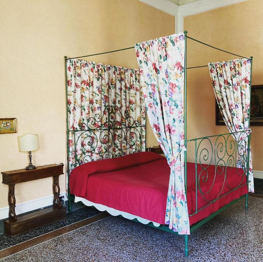 Bed and Breakfast Palazzo Tucci Residenza D'Epoca à Lucques Extérieur photo