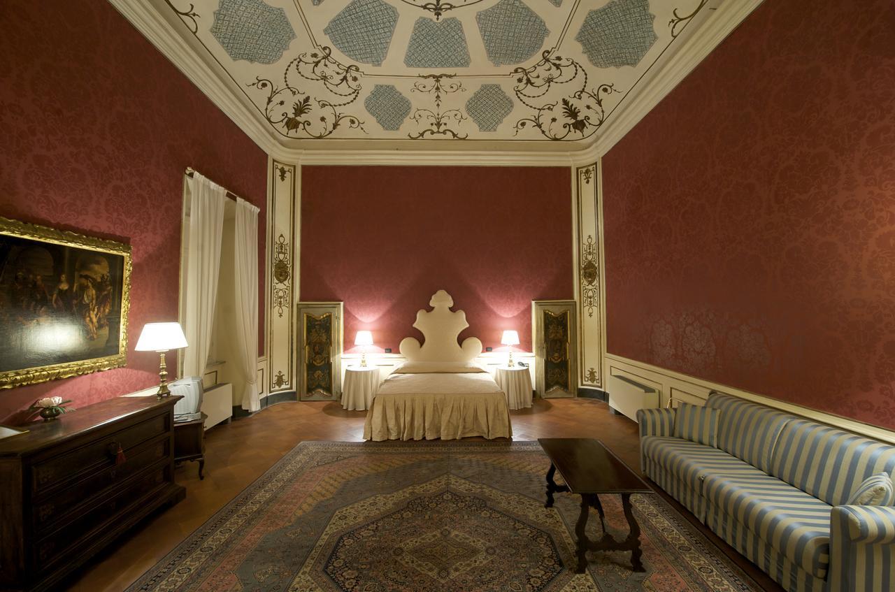 Bed and Breakfast Palazzo Tucci Residenza D'Epoca à Lucques Extérieur photo
