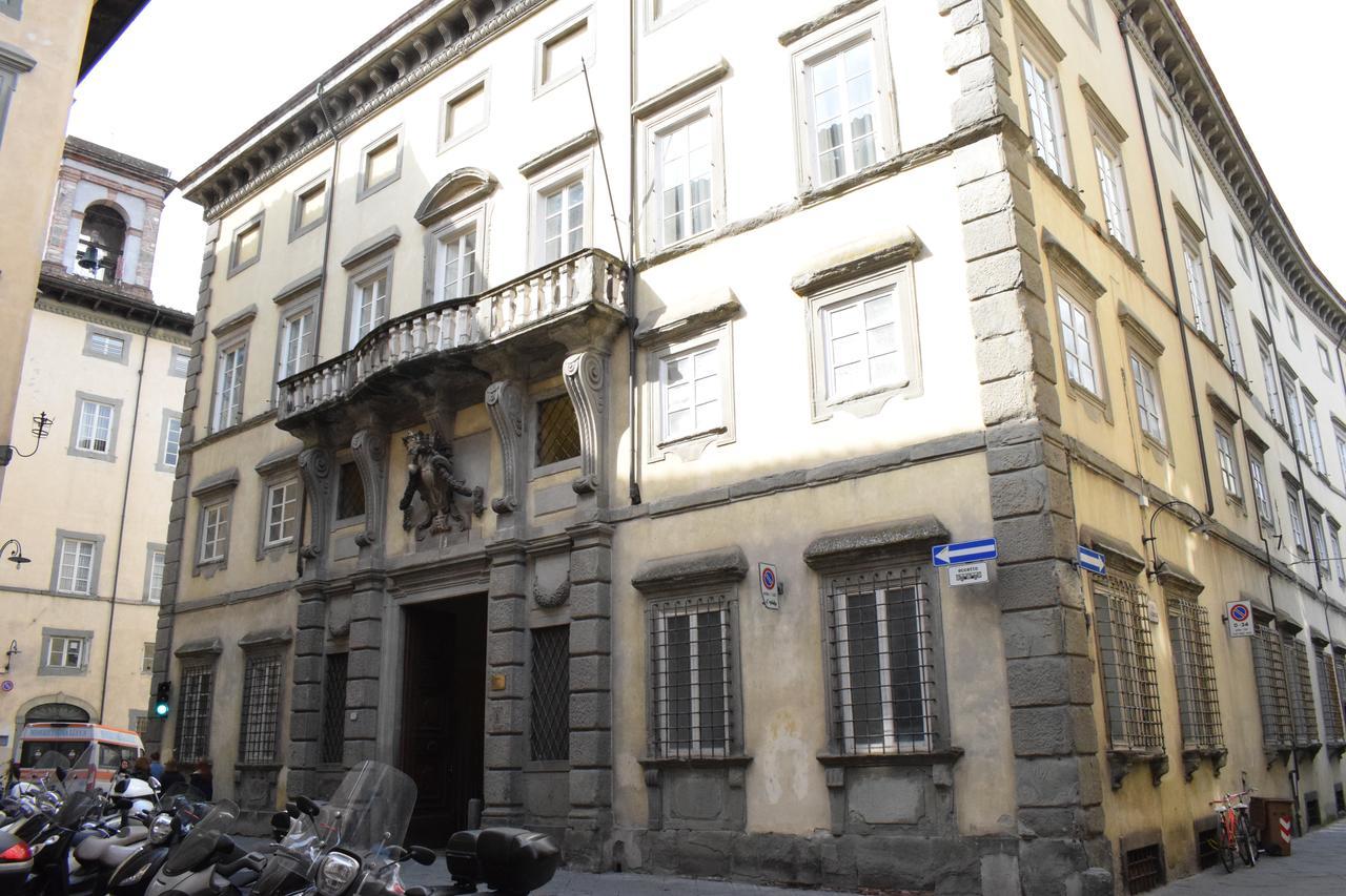 Bed and Breakfast Palazzo Tucci Residenza D'Epoca à Lucques Extérieur photo